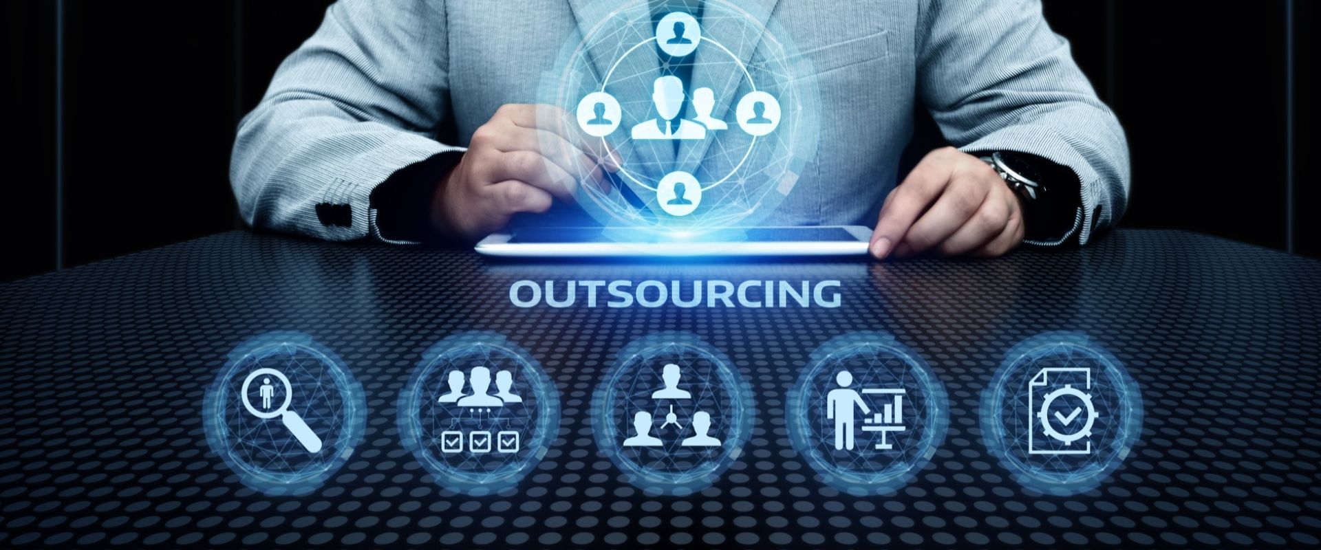 Outsource-la-gi